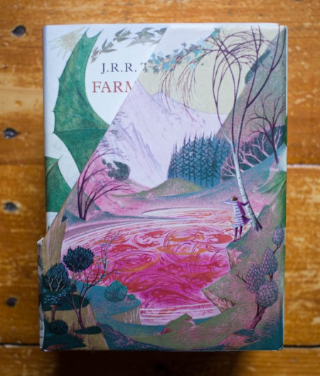 J.R.R. Tolkien - The Tolkien Treasury: Roverandom, Farmer Giles of Ham, The Adventures of Tom Bombadil, Smith of Wootton Major (4 vol. in caseta speciala, editii hardcover, in limba engleza) - Img 2