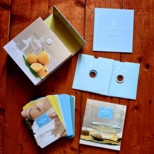 Mark Hyman, M.D. - The Detox Box. A Program for Greater Health and Vitality (editie harcover, in cutie speciala) - Img 2