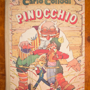 Carlo Collodi - Pinocchio. Povestea unei papusi de lemn (editie hardcover)