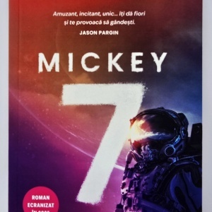 Edward Ashton - Mickey7 (cu autograf)