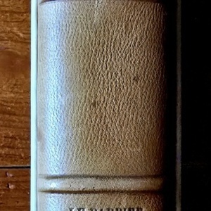 Pierre-Augustin Caron de Beaumarchais - Le Barbier de Seville. Le mariage de Figaro (editie hardcover, frumos relegata, in etui special)
