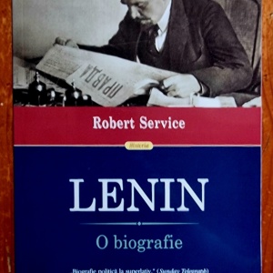 Robert Service - Lenin. O biografie