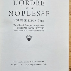 Maurice Roux (sous la direction generale de) - L`Ordre de la Noblesse. Familles d`Europe enregistrees in Ordine Nobilitatis (7 vol., editie hardcover, ”exemplaire de tete”) - Img 6