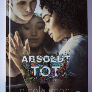 Nicola Yoon - Absolut tot (editie hardcover)