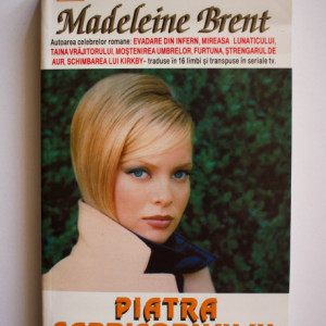 Madeleine Brent - Piatra capricornului