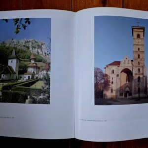 Ioan-Aurel Pop, Marius Porumb (coord.) - Muntii Apuseni (editie hardcover) - Img 3