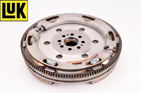 KIT AMBREIAJ si VOLANTA MASA DUBLA LUK VW LT 2.5 TDI cu cod motor ANJ - AVR - AHD - AGX - APA de la nr. motor 052610 - Img 5