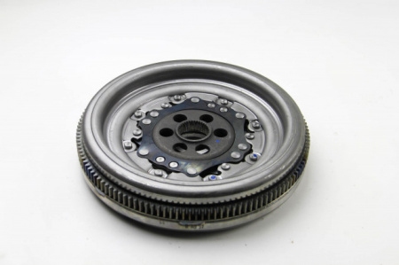 VOLANTA MASA DUBLA LUK CUTIE DSG 6+1 VW TOURAN 2.0 TDI 140CP cu sistem START STOP - Img 5