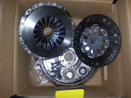 KIT AMBREIAJ si VOLANTA MASA DUBLA LUK VW PASSAT 1.9 TDI cod motor AVB - AWX - AVF cutie manuala 5 TREPTE - Img 2