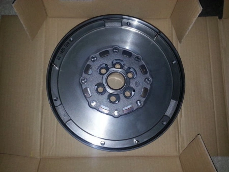 KIT AMBREIAJ cu VOLANTA MASA DUBLA SACHS OPEL INSIGNIA 2.0 CDTI 110CP / 131CP cu TIP CUTIE VITEZE M32 - Img 2