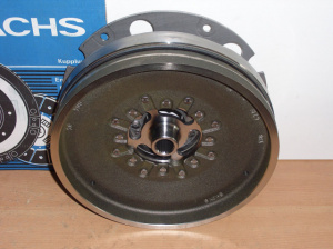 VOLANTA MASA DUBLA SACHS cutie AUTOMATA MULTITRONIC AUDI A7 3.0 TDI 204CP / 245CP - Img 5