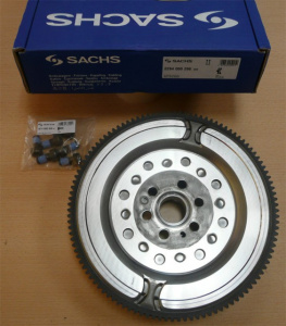VOLANTA MASA DUBLA SACHS SAAB 9-5 1.9 TID 150CP pana in 06.2008 - Img 2