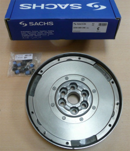 VOLANTA MASA DUBLA SACHS SAAB 9-5 1.9 TID 150CP pana in 06.2008 - Img 3