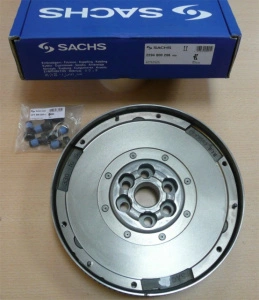 VOLANTA MASA DUBLA SACHS SAAB 9-5 1.9 TID 150CP pana in 06.2008 - Img 3