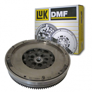 KIT AMBREIAJ cu VOLANTA MASA DUBLA LUK BMW E87 118D 122CP cu cod motor M47 - Img 4