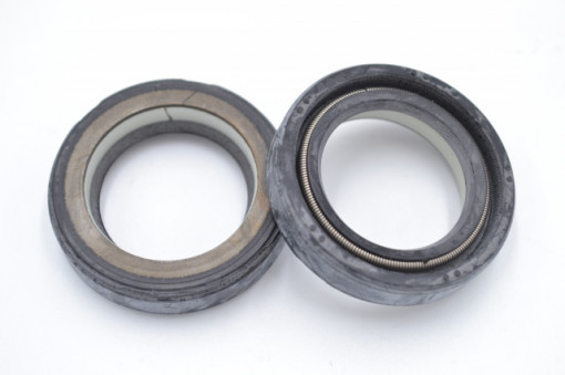 Simering HNBR CHO 25.5*38*9, TI, G32, 25,5X38X9, 0209825HNBR,