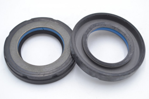 Simering HNBR CHO 30*50*8.5, TI uz, L13, 30X50X8,5, 0209153HNBR,