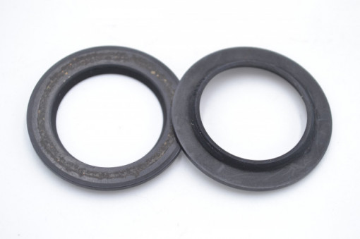 Simering OEM IPC 28.5*41.2*1.7/3.7, C, J74, 28,5X41,2X1,7/3,7, 0629120, F01254