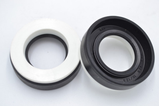 Simering N 24.5*42.5*10/12.5, AT uy, F02, 24,5X42,5X10/12,5, 0131821,
