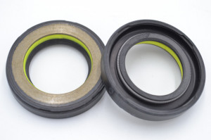 Simering HNBR N 27*43*8.5, TI uyz, H65, 27X43X8,5, 0131749HNBR,