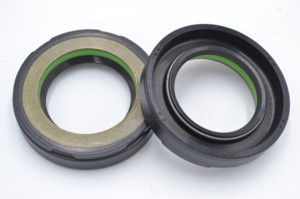 Simering HNBR N 28*44.5*9, TI uy, J61, 28X44,5X9, 0122623HNBR,