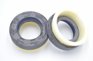 Simering HNBR CHO 23.5*39*8.5/16.5, TI gu, D49, 23,5X39X8,5/16,5, 0215002HNBR,