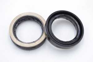 Simering TCS 25.7*35.5*7/8, BI u, G49, 25.7X35.5X7/8, 3316253,