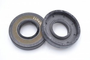 Simering HNBR CHO 20x42.5x9/10, BPg, B75