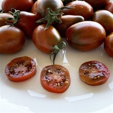 Tomate cherry Black Plume