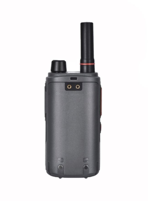 Statie radio portabila PNI PoC 1380S, GSM 4G LTE, Linux OS, ecran color 1.44 inch, acumulator Li-Ion 4000 mAh - Img 2