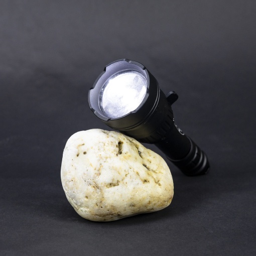 Pachet Lanterna PNI Adventure F300 cu LED in 3 culori, alb, rosu, verde, max. 10W, IPX6 + Sticky Pad Drapel - Img 20