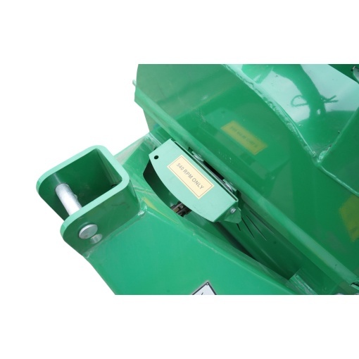 Tocator crengi cu angrenare priza putere tractor PTO, putere necesara 18-50CP, grosime maxima 100mm, buncar 400x420x600mm - Img 15