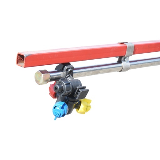 Erbicidator cu bazin 1000L, latime de lucru 14m, 30 stropitoare triple, cardan inclus THOR - Img 14