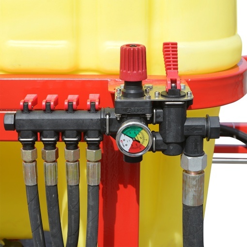 Erbicidator cu bazin 800L, brat 12m, 18 diuze triple THOR - Img 10
