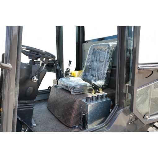 Incarcator frontal articulat WOLA 1T, 4x4, motor diesel 57CP, cupa cu gheara 0.8 m³ THOR - Img 10