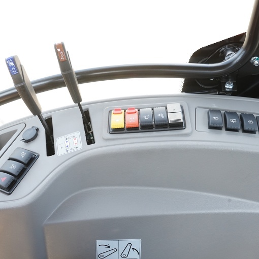 Tractor 50HP 4x4 cu cabina inmatriculabil, aer conditionat, motor Hyundai turbo diesel DM02 LOVOL M504 PRO - Img 13