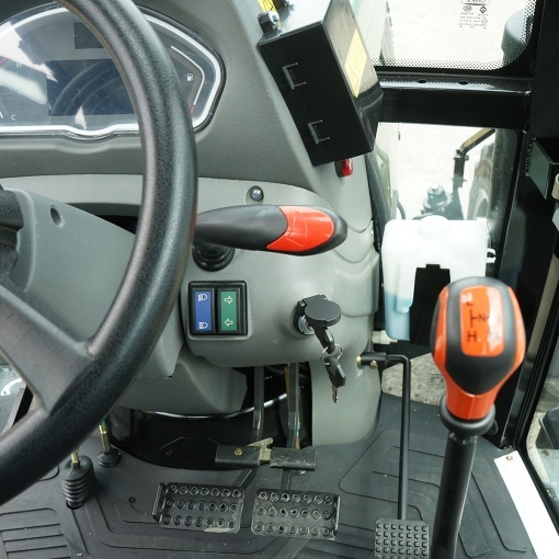 Tractor cu cabina 50HP, 4x4 inmatriculabil AGRI TRACKING 504 - Img 13