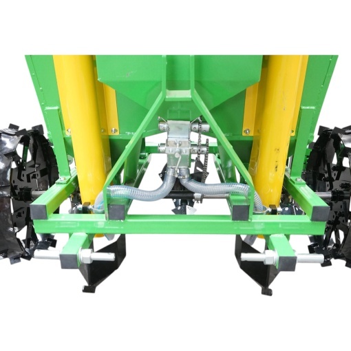 Masina de plantat cartofi pe 2 randuri cu fertilizare, buncar 180kg model Polonia - Img 7
