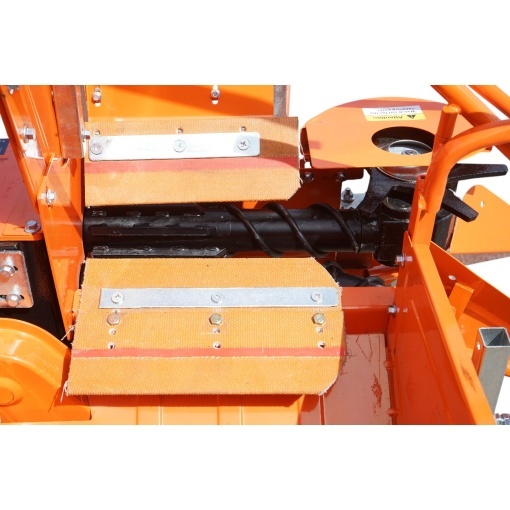 Masina de recoltat porumb pe 1 rand, motor diesel 9CP, 4 timpi, 438cc, autopropulsata, pornire electrica, 12 cutite - Img 11