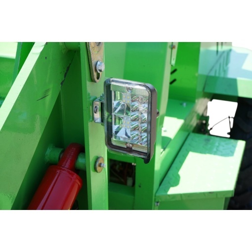 Mini incarcator frontal electric articulat 4x4, 2 motoare brushless 2200W, baterie 60V/70Ah, capacitate ridicare 400kg, latime cupa 1000mm Breckner Germany - Img 14