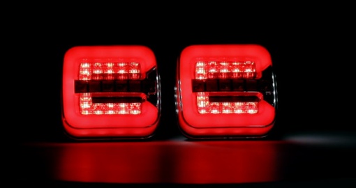 Set 2 lampi LED fara fir cu indicator dinamic - Img 7