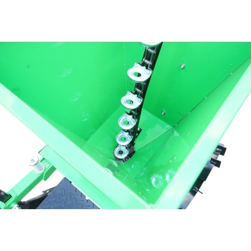 Masina de plantat cartofi pe 1 rand cu buncar 90kg model Polonia - Img 11