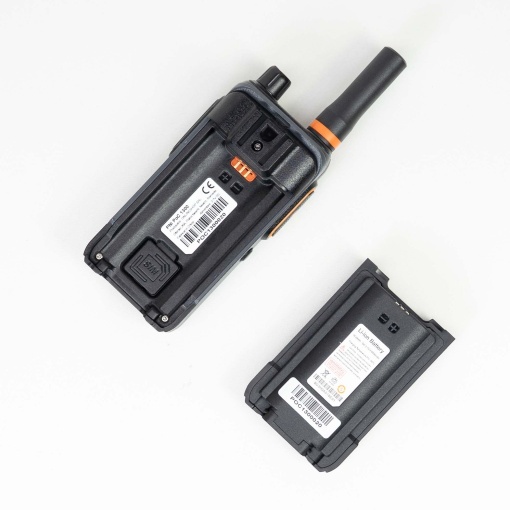 Statie radio portabila PNI PoC 1300 GSM 4G LTE, Linux OS, ecran color 1.77 inch, acumulator Li-Ion 4400 mAh - Img 3