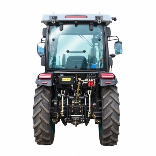 Tractor 60CP 4x4 cu cabina, motor diesel YTO, incarcator frontal hidraulic, cupa 1400mm, camere video KONIG 604 - Img 4