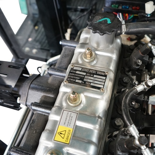 Tractor cu cabina 4x4, 60HP, roti 8.3-20/12.4-28 Konig 604 - Img 11
