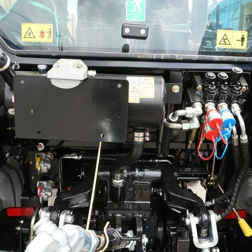 Tractor cu cabina 50HP, 4x4 inmatriculabil AGRI TRACKING 504 - Img 8