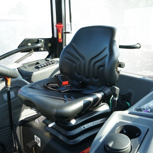 Tractor 75HP, 4x4 cu cabina inmatriculabil, motor turbo diesel, aer conditionat, camere video AGRI TRACKING 754 - Img 10