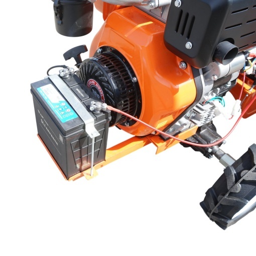 Masina de recoltat porumb pe 1 rand, motor diesel 9CP, 4 timpi, 438cc, autopropulsata, pornire electrica, 12 cutite - Img 13
