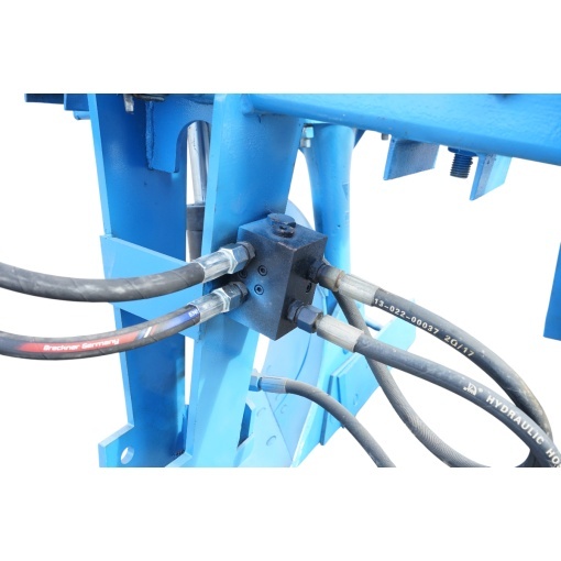 Plug agricol reversibil hidraulic tractor 15-25 CP, 1 trupita, cormane pline Konig Traktoren - Img 9