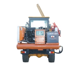 Masina pentru batut si infiletat stalpi, 55 kw hidraulic, cu compresor - Img 2